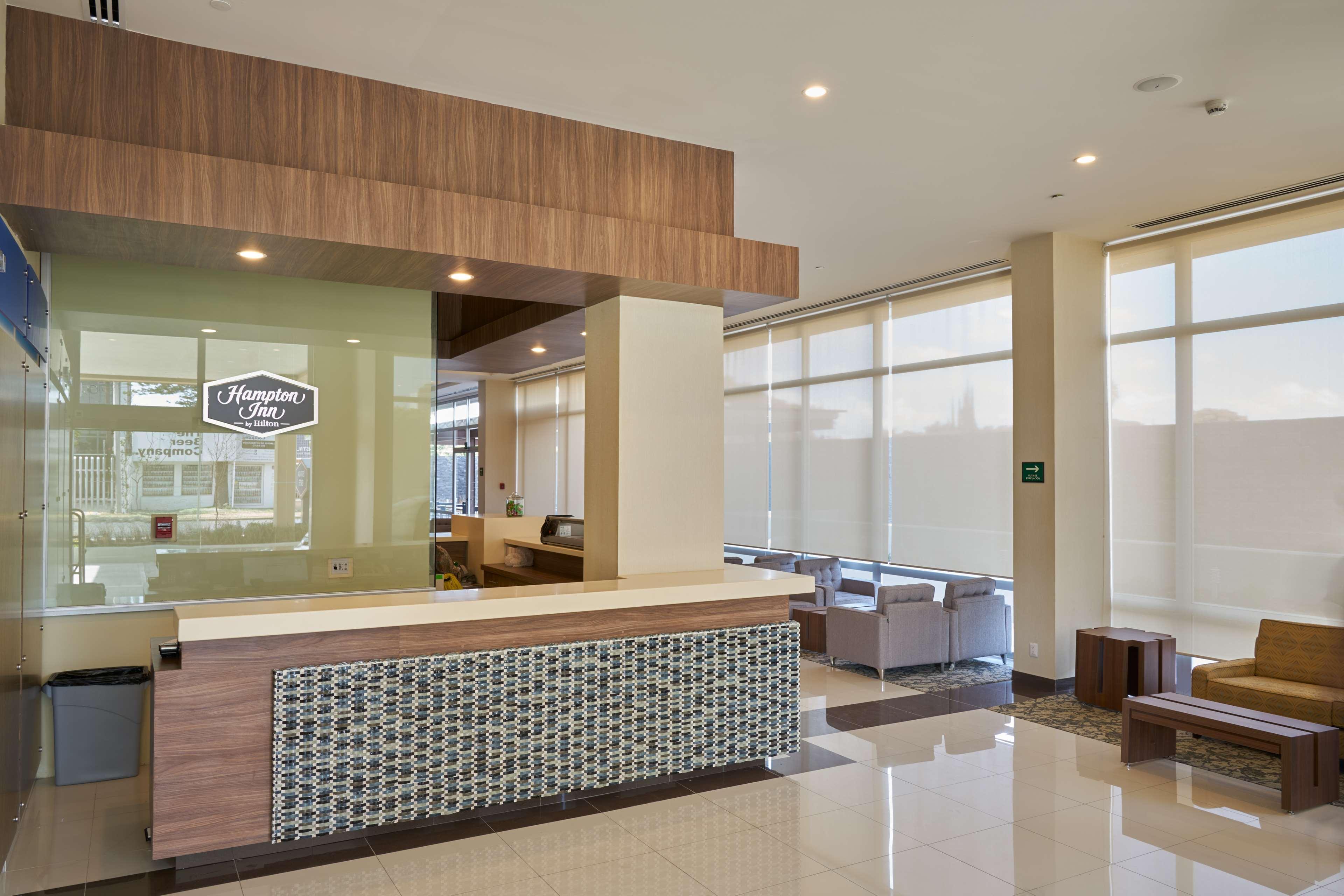 Hampton Inn By Hilton Irapuato Extérieur photo